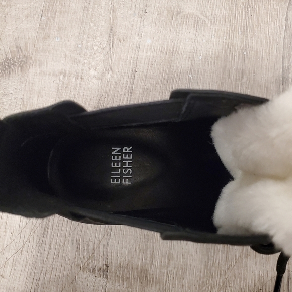 NEW Eileen Fisher Calm Genuine Shearling Trim Booties Black Nubuck - Picture 5 of 6